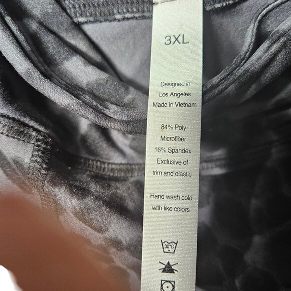 Leopard Print Womens Leggings 3XL Microfiber & Spandex Blend - Picture 2 of 3